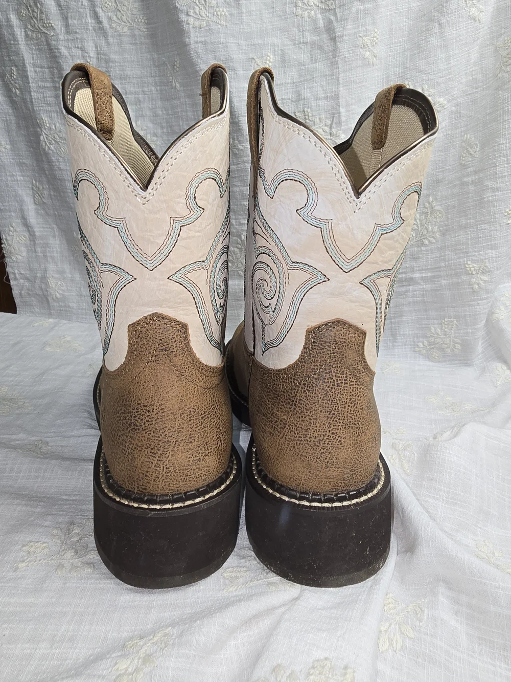 Womans Brown and Cream Western Fat Baby - Classic Cowboy Style - Picture 5 of 8